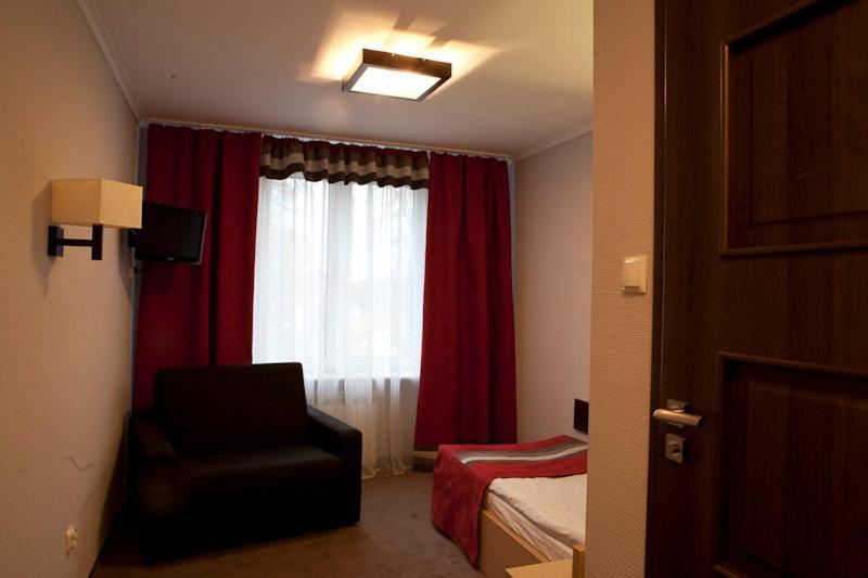 Hotel Dodo Biłgoraj Habitación foto