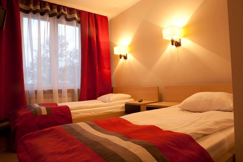 Hotel Dodo Biłgoraj Habitación foto
